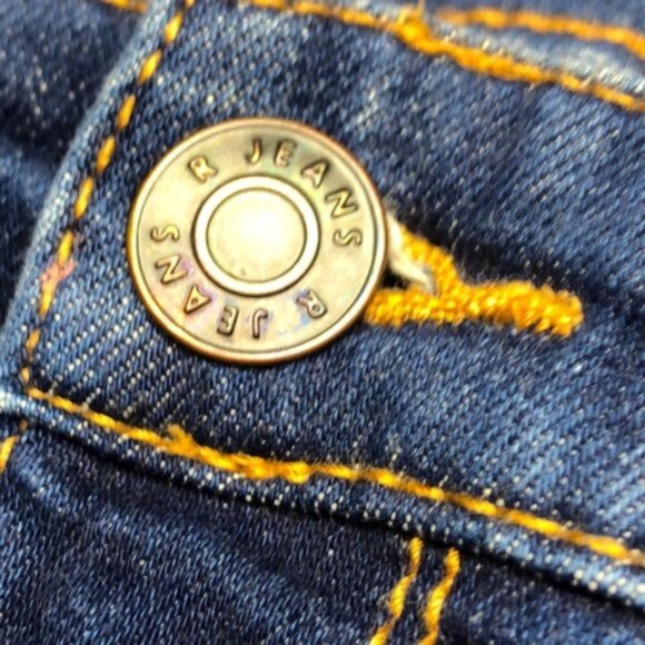 LIKE NEW R JEANS HIGH-RISE SHORTS W33 - Picture 5 of 9